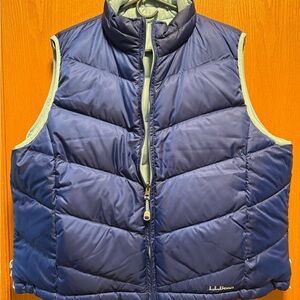 Women’s L.L. Bean Navy Blue Reversible Puffer Vest